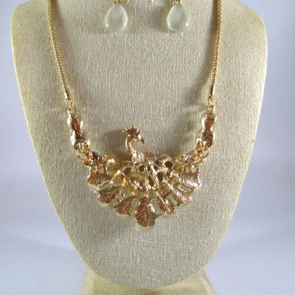 White Peacock Opal Crystal Gold Necklace Set - Picture 8 of 8